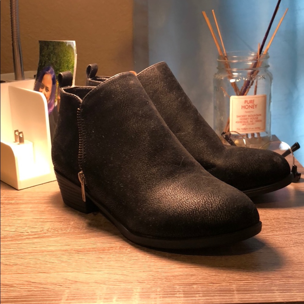 Black ankle high boots